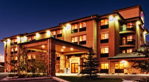 Castle Rock hotel receives recognition as customer care champion | The ...